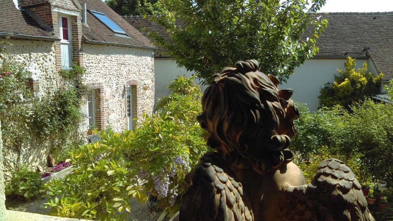 3 roses Bed and Breakfast Villeneuve-sur-Yonne Exterior foto