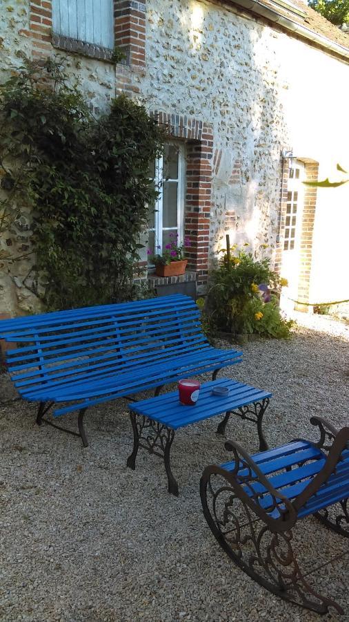 3 roses Bed and Breakfast Villeneuve-sur-Yonne Exterior foto